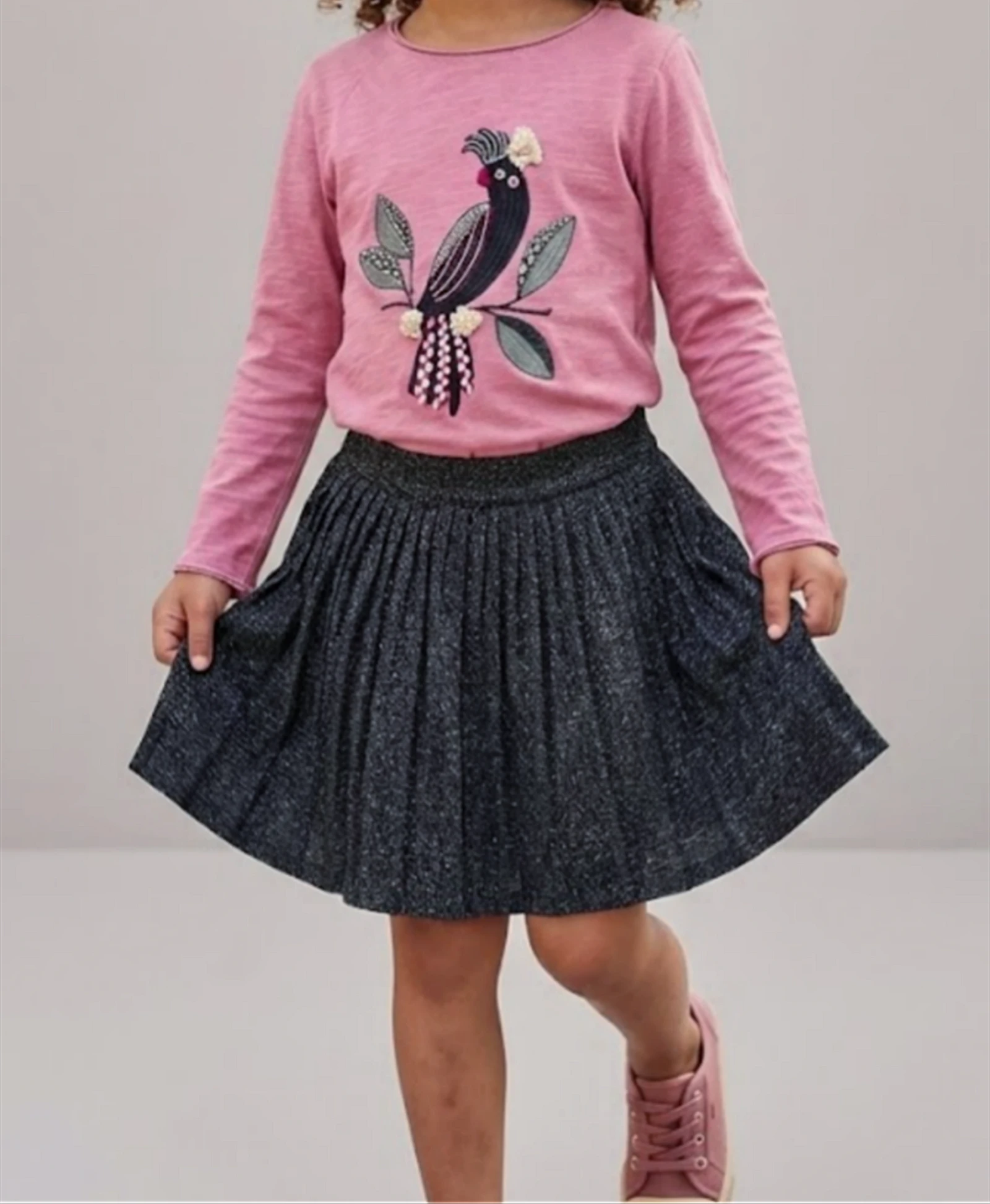 5 ans ensemble tape a l'oeil Teeshirt et jupe  – photo 2